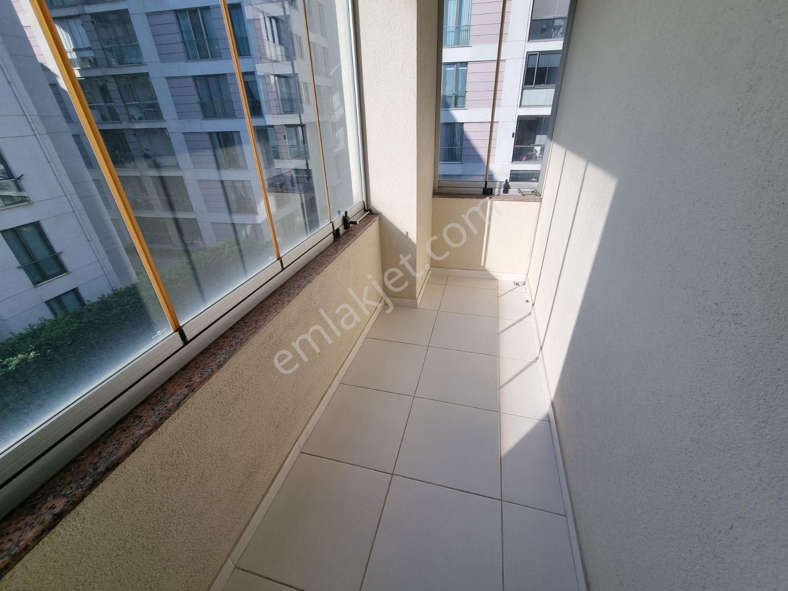 Tuzla Viaport Marina Karşısı Güzel Lokasyonda 2+1 Kiralık Ofis - Görsel 18