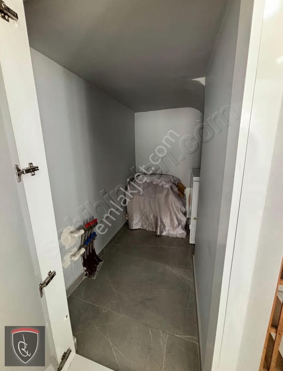 Eğitimciler Cd. Yakını 5+2 Geniş Daire - Görsel 22