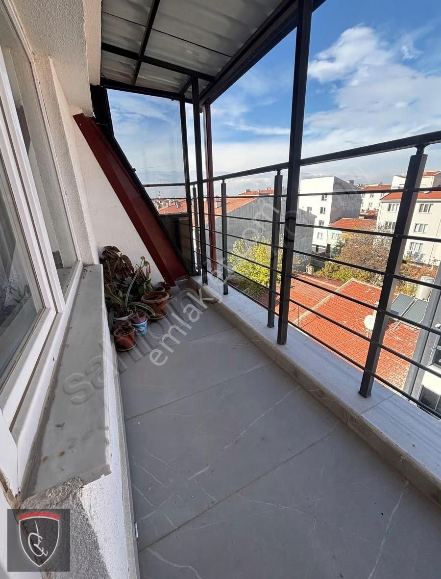 Eğitimciler Cd. Yakını 5+2 Geniş Daire - Görsel 28