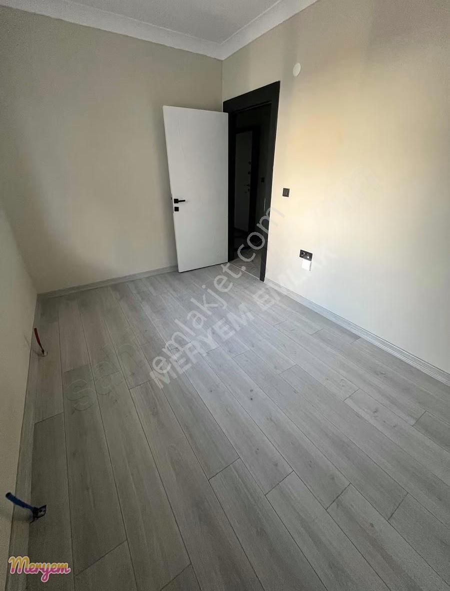 Battalgazide Okul Yanı 3+1 1 Kat Da Satılık Daire - Görsel 22