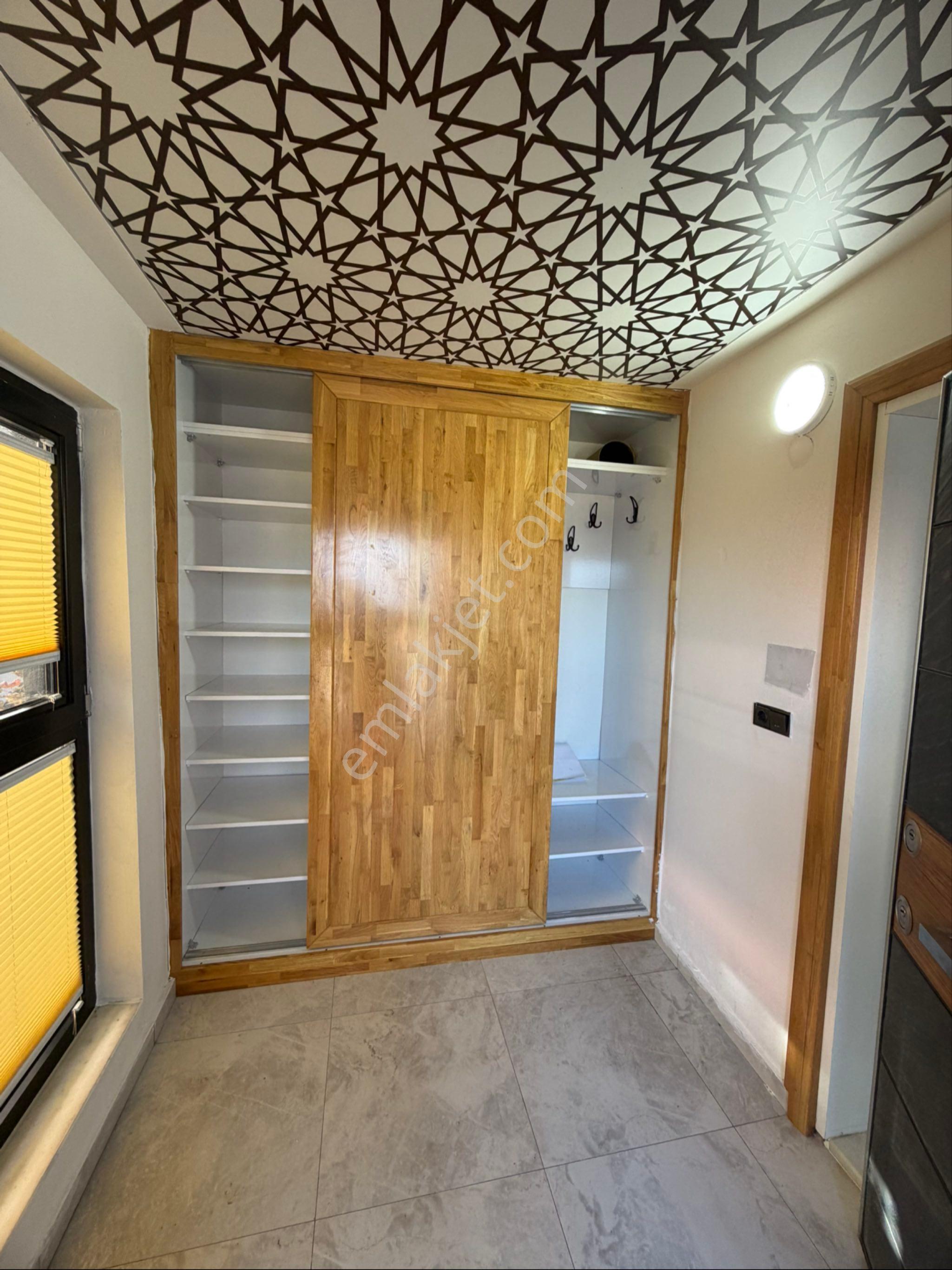 İnal Emlaktan Fevzi Çakmak Mah.’de Satılık 3+1 250 M2 Full Göl Manzaralı Lüks Villa - Görsel 32