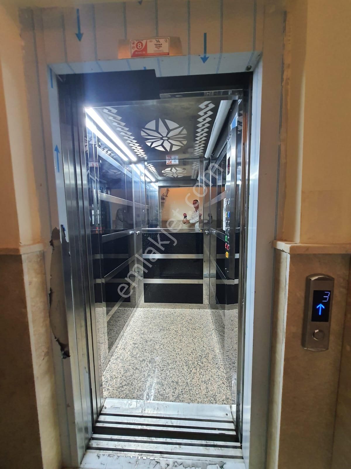 Osmangazide Ana Cadde Yakını Ara Katta Asansörlü Geniş 3+1 Kiralık Daire - Görsel 34