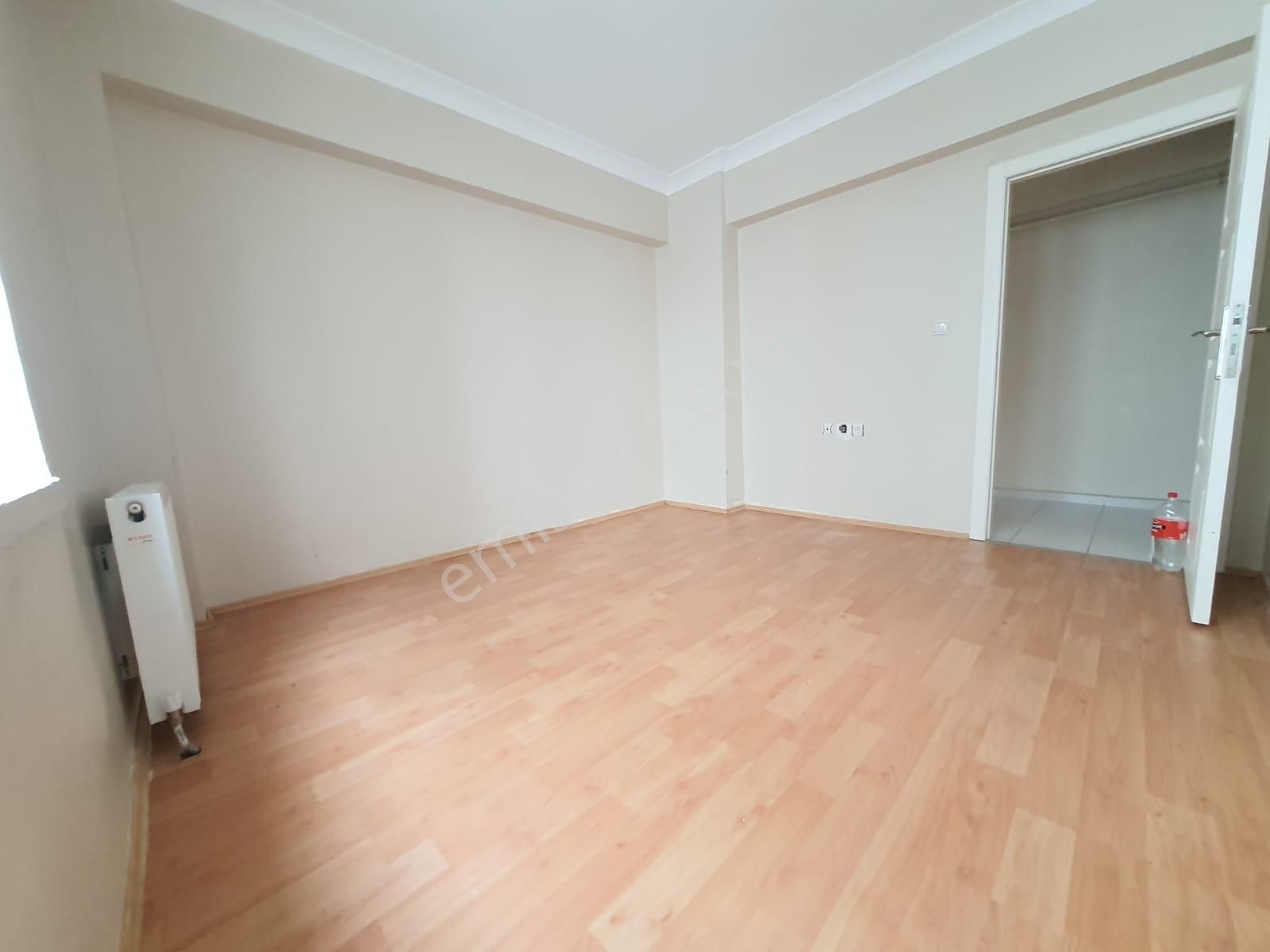 Osmangazide Ana Cadde Yakını Ara Katta Asansörlü Geniş 3+1 Kiralık Daire - Görsel 20
