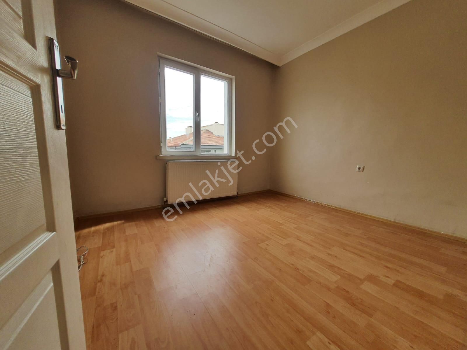 Osmangazide Ana Cadde Yakını Ara Katta Asansörlü Geniş 3+1 Kiralık Daire - Görsel 29