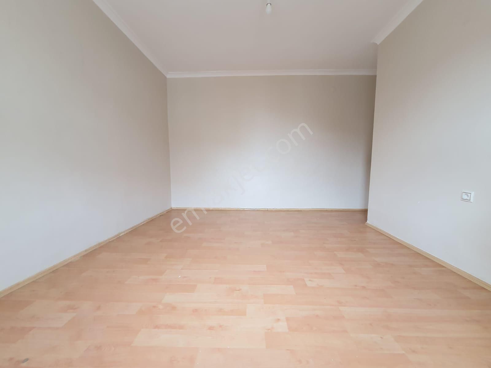 Osmangazide Ana Cadde Yakını Ara Katta Asansörlü Geniş 3+1 Kiralık Daire - Görsel 23