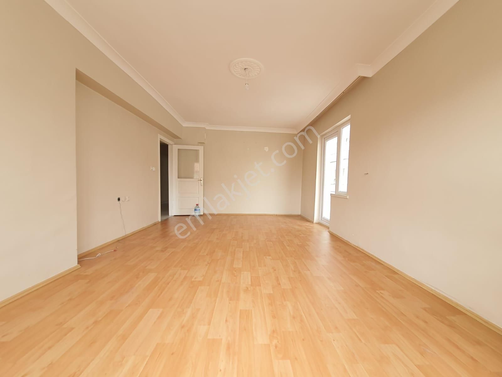 Osmangazide Ana Cadde Yakını Ara Katta Asansörlü Geniş 3+1 Kiralık Daire - Görsel 13