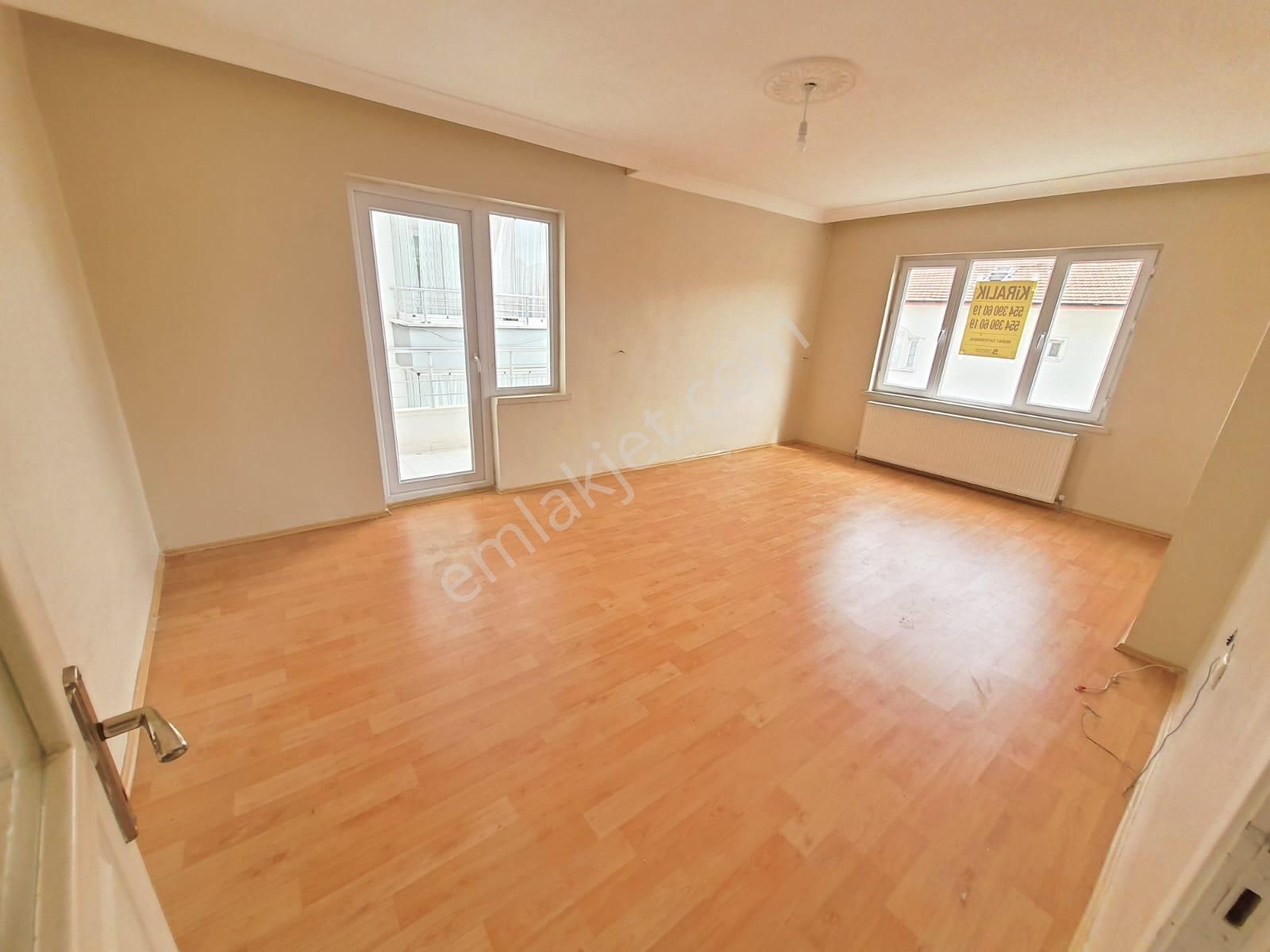 Osmangazide Ana Cadde Yakını Ara Katta Asansörlü Geniş 3+1 Kiralık Daire - Görsel 12