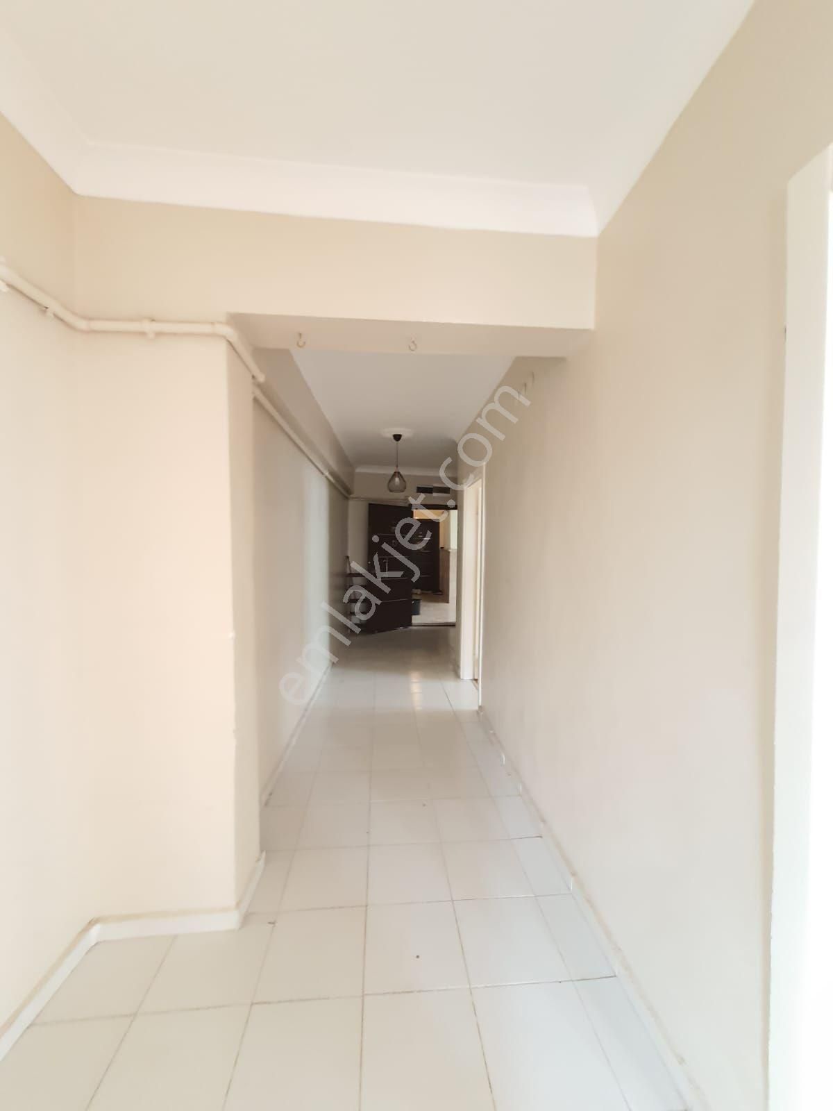 Osmangazide Ana Cadde Yakını Ara Katta Asansörlü Geniş 3+1 Kiralık Daire - Görsel 16