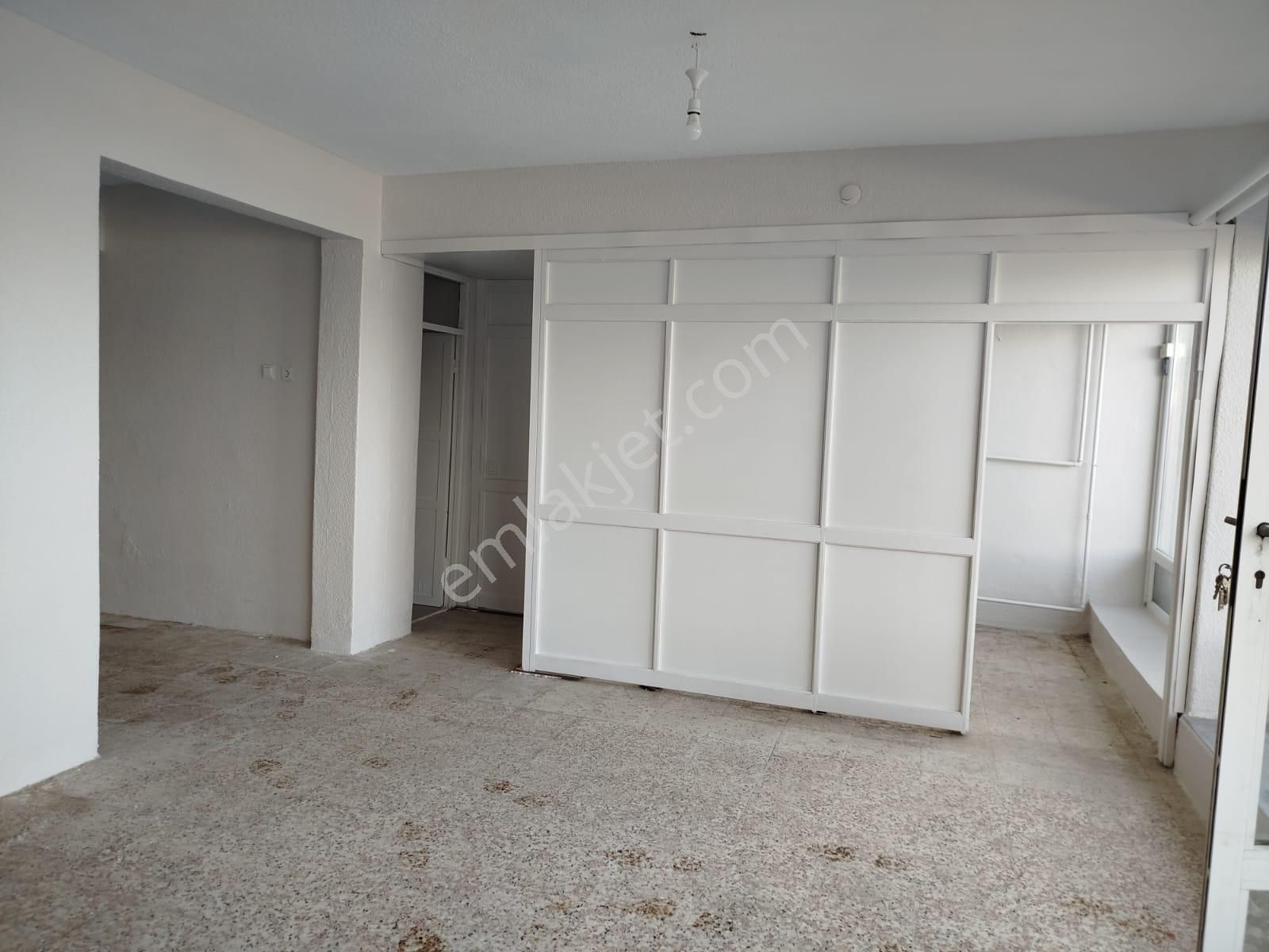 Remax Natural'den Değirmendere Yüzbaşılarda Satılık Dükkan - Görsel 9