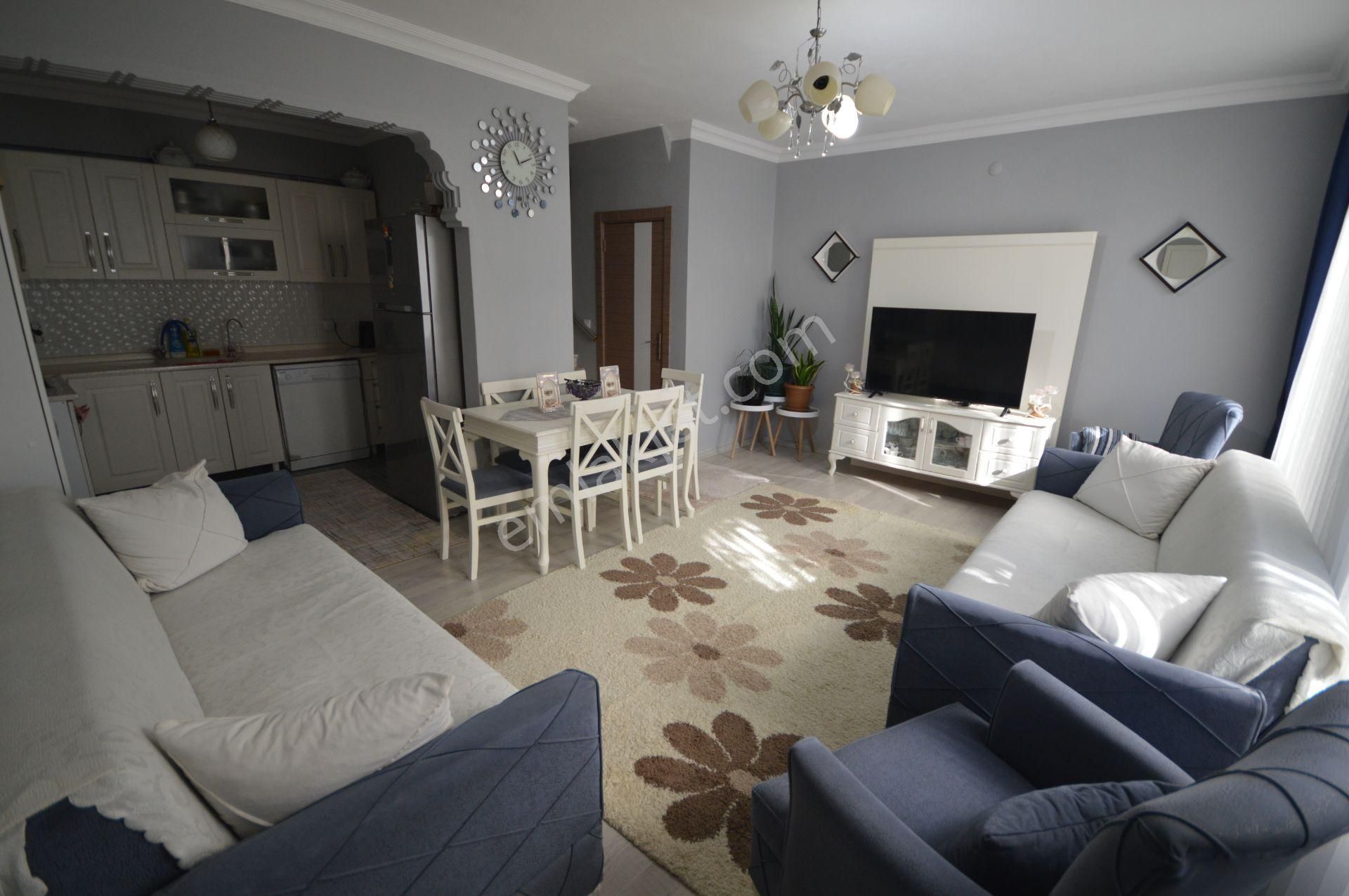Plaja 2 Dakika! Tatil Havasında Yaşam Sunan Satılık Villa - Görsel 16