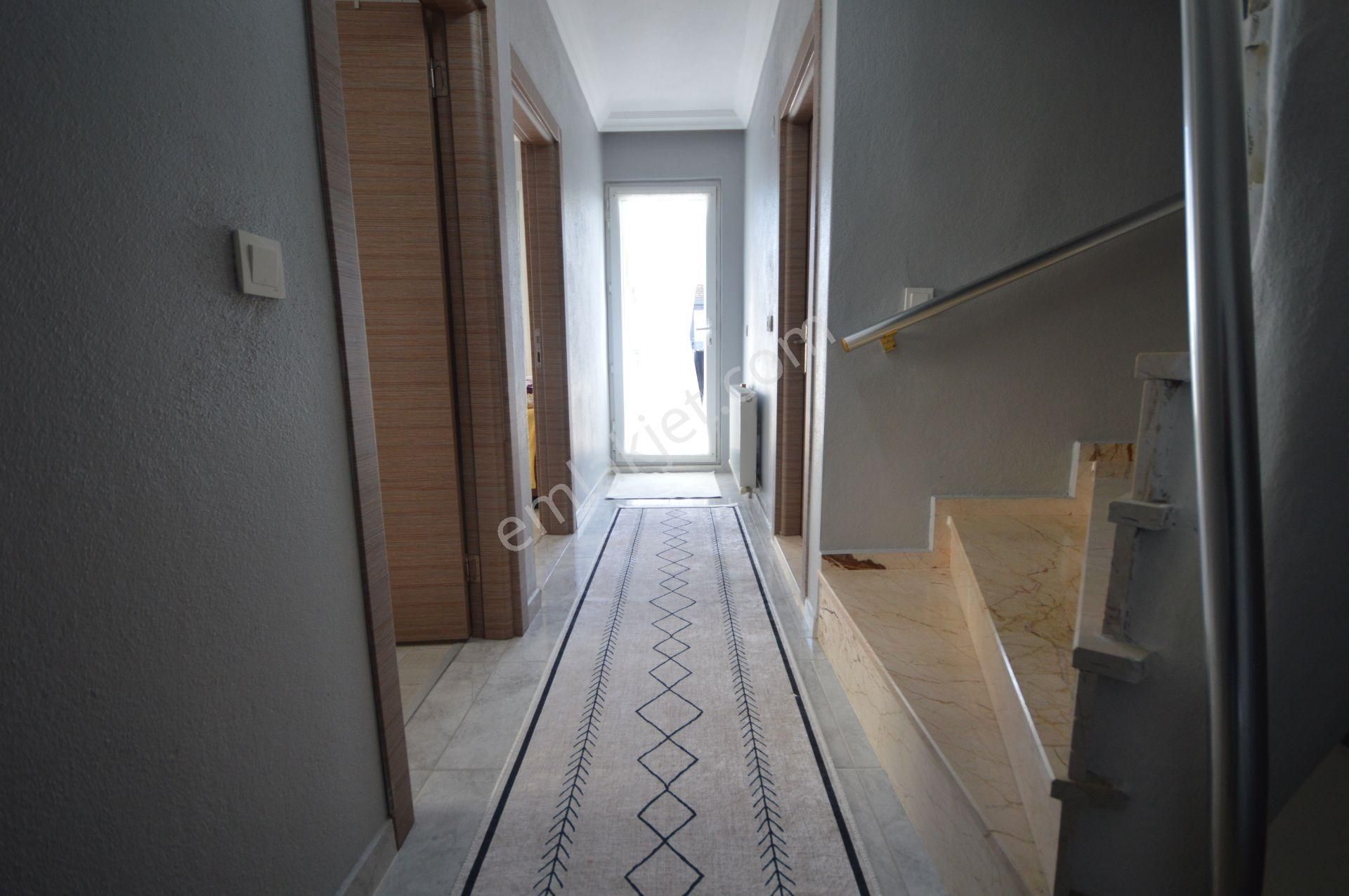 Plaja 2 Dakika! Tatil Havasında Yaşam Sunan Satılık Villa - Görsel 24