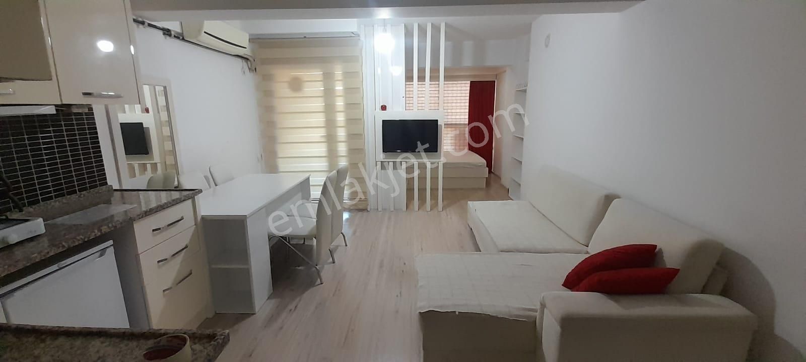 Kaan Emlaktan Tekden Hastanesine Akkonak Parkına Yakın 1+1 Eşyalı Apart. - Görsel 3