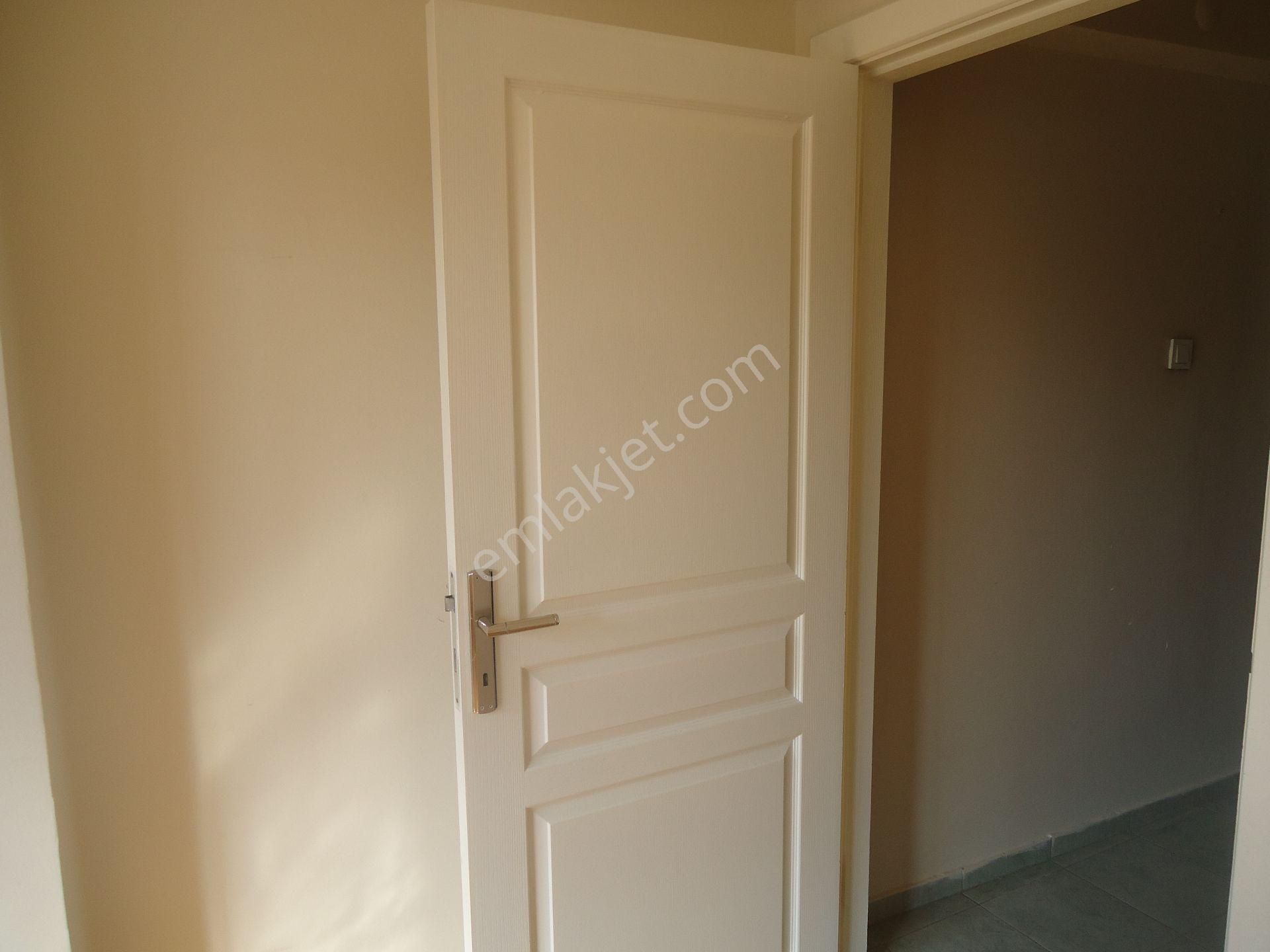 Aydınlıkevlerde 5+1 Dubleks Daire Gizem Emlaktan - Görsel 15