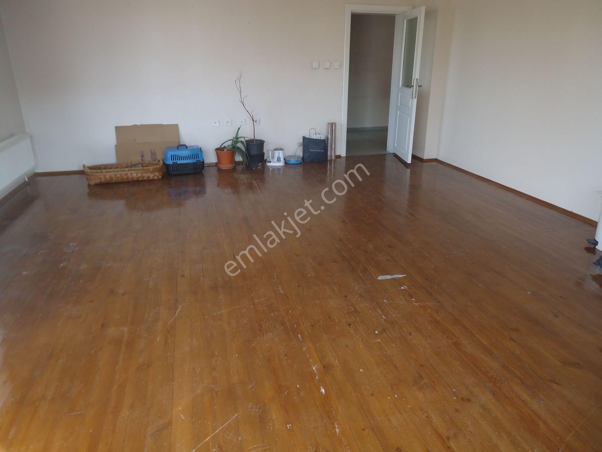 Aydınlıkevlerde 5+1 Dubleks Daire Gizem Emlaktan - Görsel 17