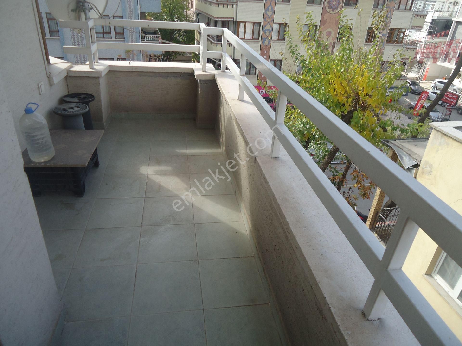 Aydınlıkevlerde 5+1 Dubleks Daire Gizem Emlaktan - Görsel 18