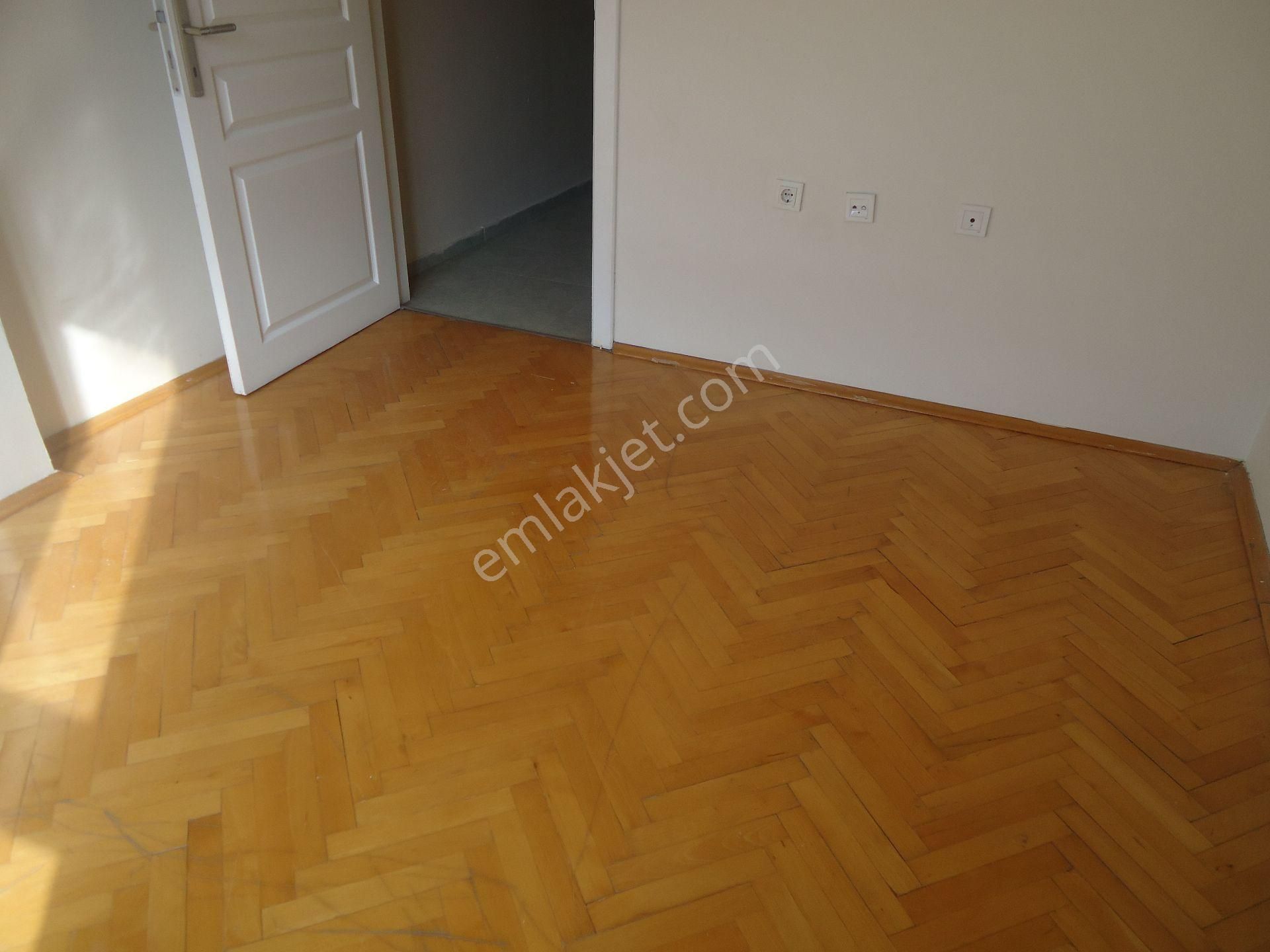 Aydınlıkevlerde 5+1 Dubleks Daire Gizem Emlaktan - Görsel 14