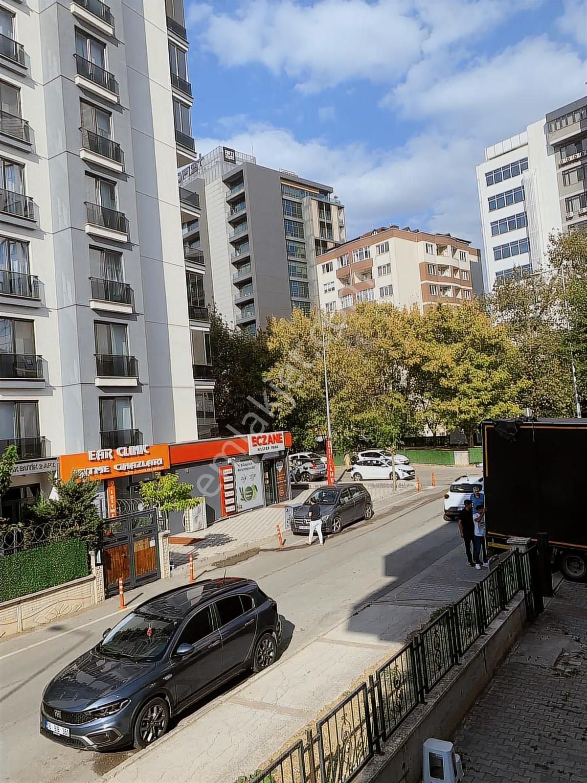 Beşevler Konak Mahallesinde Kiralık 3+1 Ofis - Görsel 4