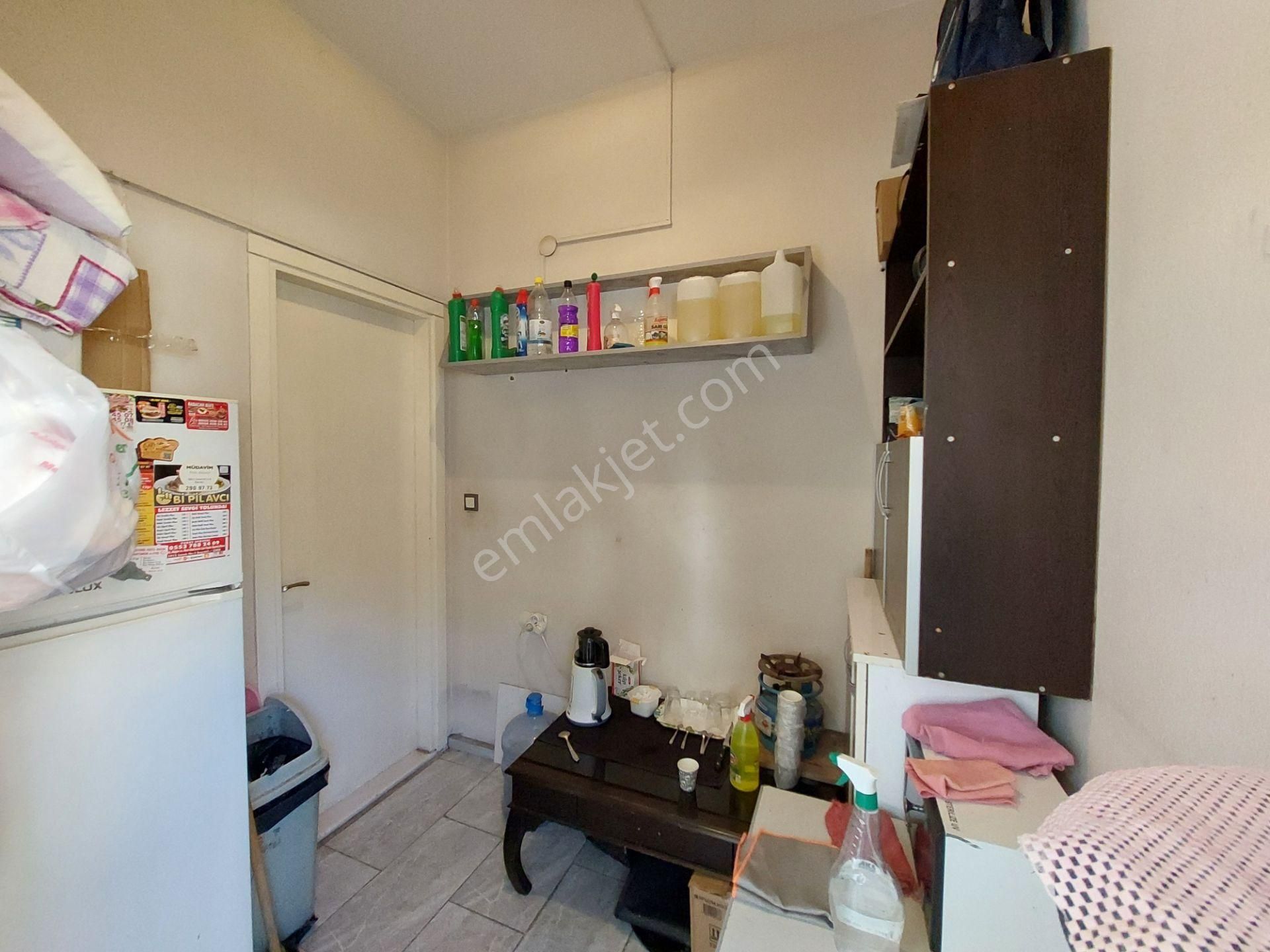 Bayraklı Adalet Mah Smyrna Meydanına Yakın İşlek Dükkan - Görsel 9