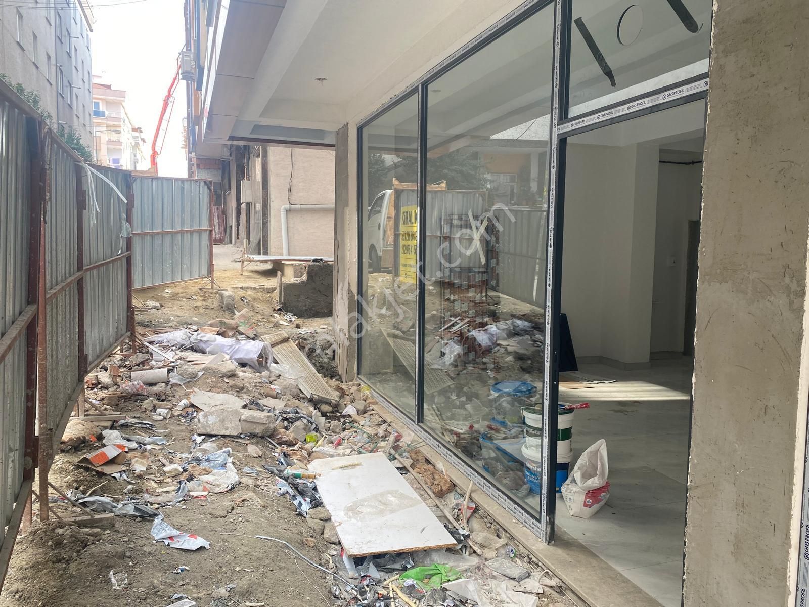 Başokur'dan Hürriyet Caddesi Sıfır Bina Dükkan - Görsel 8