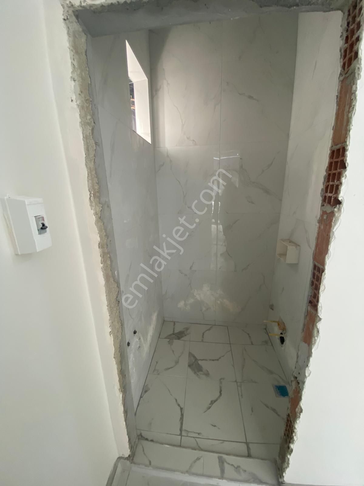 Başokur'dan Hürriyet Caddesi Sıfır Bina Dükkan - Görsel 6