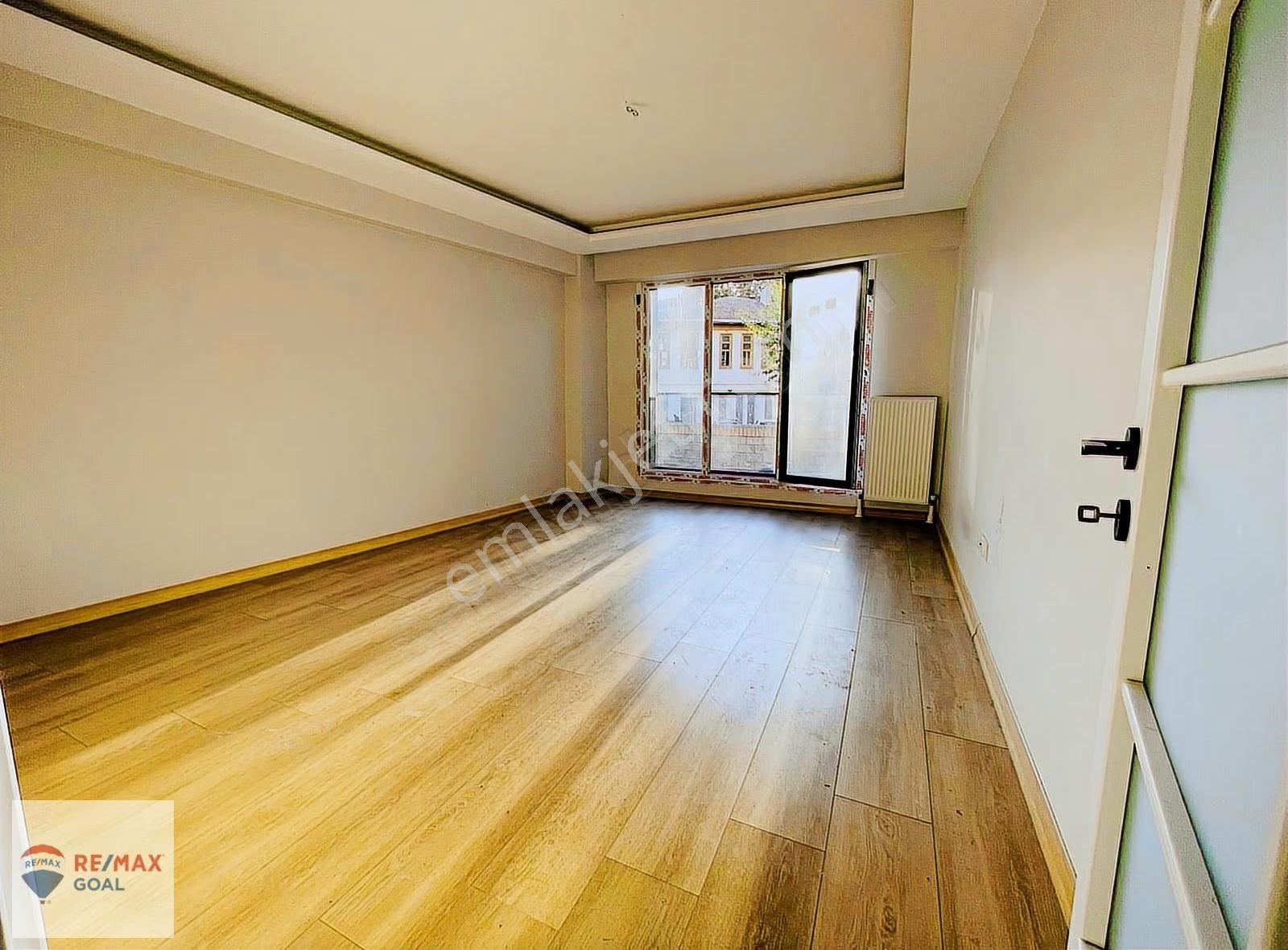 Üsküdar Merkezde Satılık 2+1 Ofis - Görsel 13
