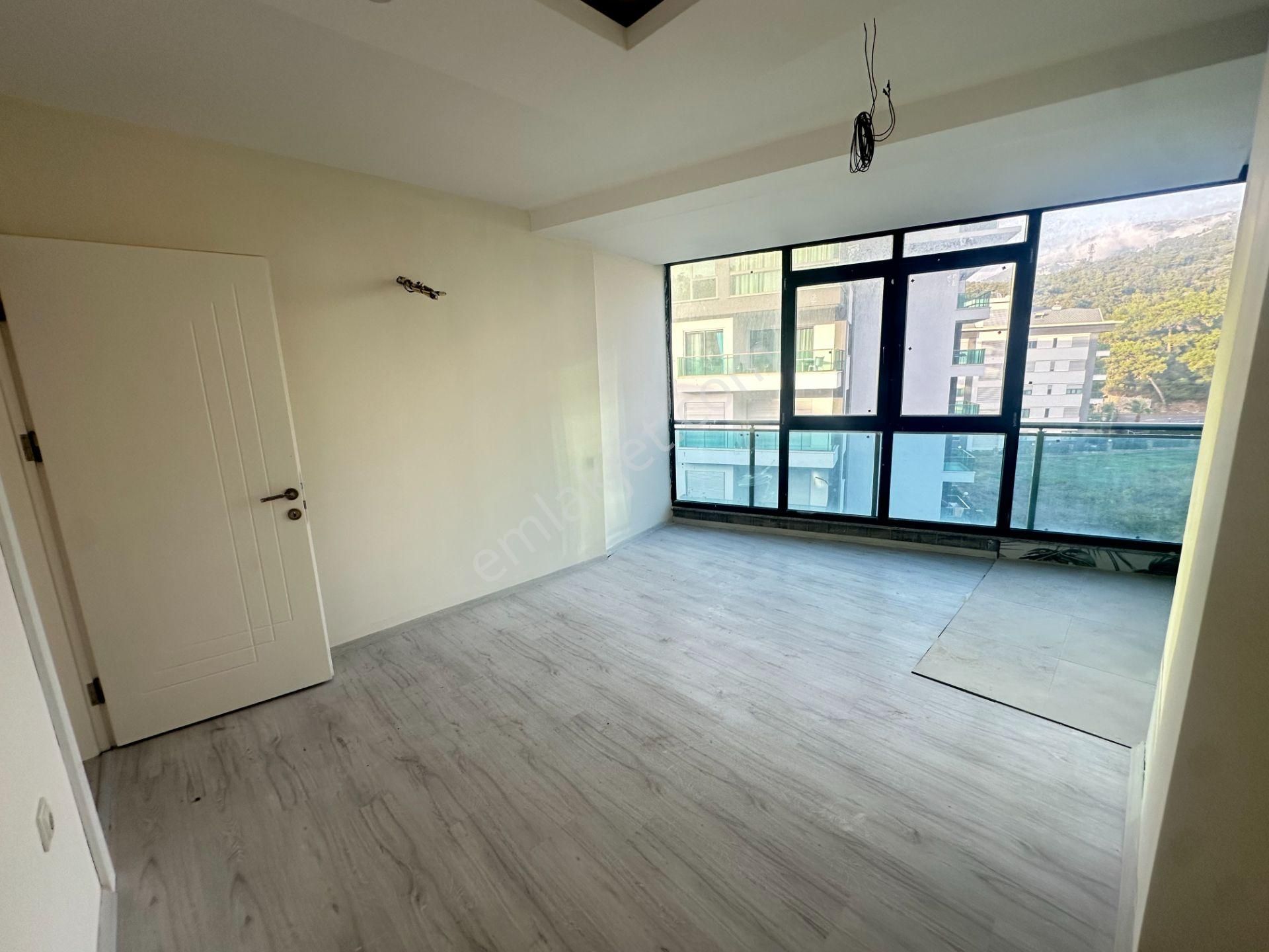 Kargıcak'ta Site İçerisinde Deniz Manzaralı 2+1 Eşyasız Daire - Görsel 7