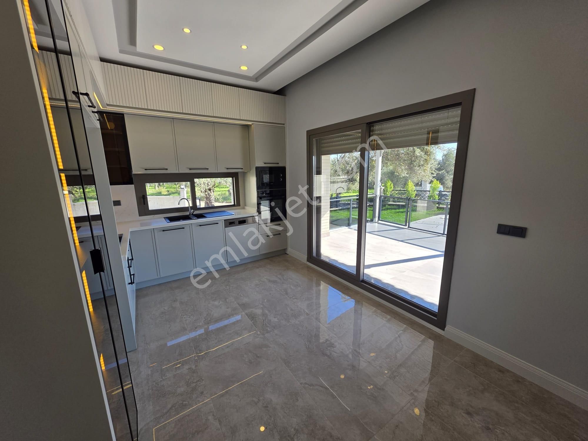 Irmaksudan Gürede Havuzlu 400m2 Arsa Tam Mustakil 4+1 Lüks Villa - Görsel 3