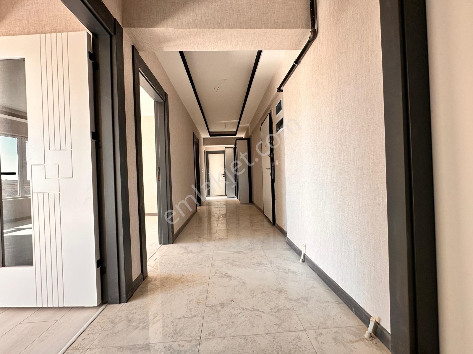 Karakaya'da Cadde Üzerinde Sıfır Binada 3+1 Daire! - Görsel 16