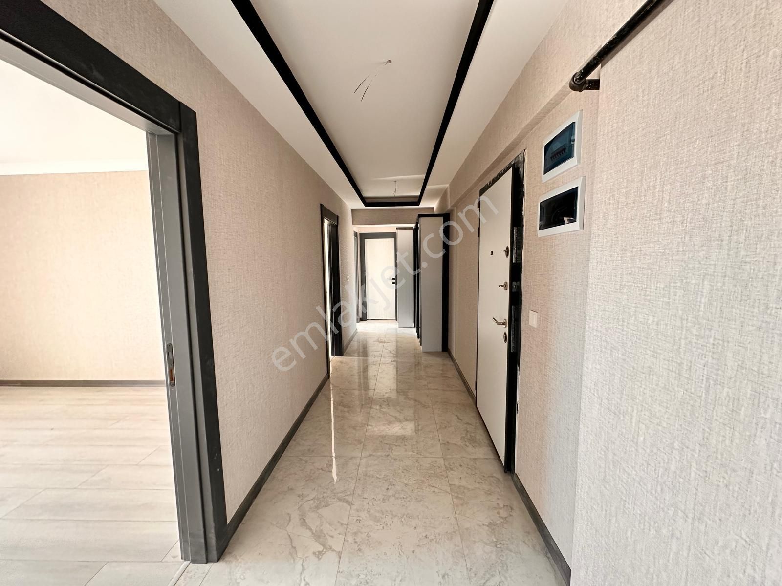 Karakaya'da Cadde Üzerinde Sıfır Binada 3+1 Daire! - Görsel 20