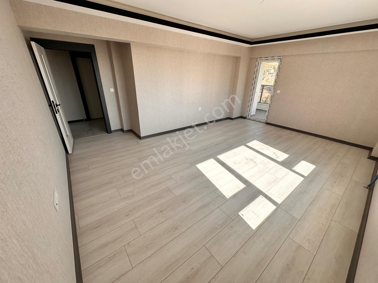 Karakaya'da Cadde Üzerinde Sıfır Binada 3+1 Daire! - Görsel 6