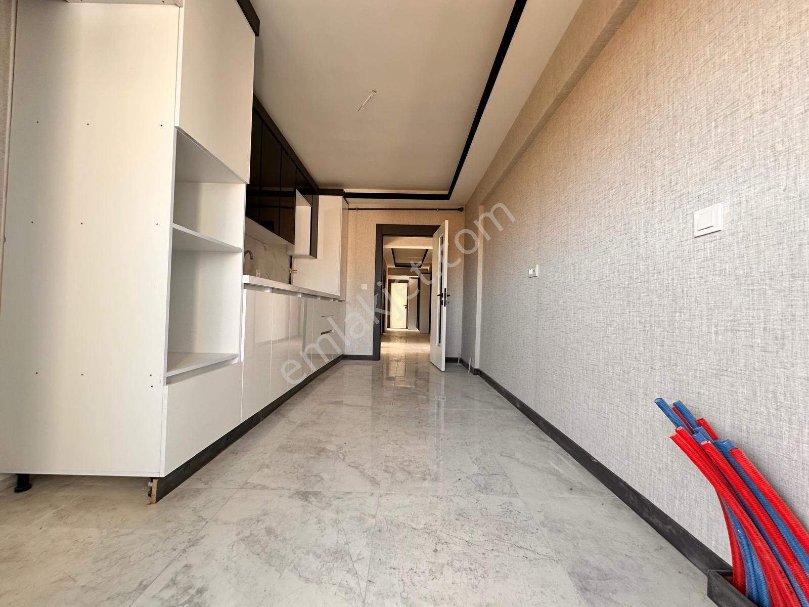 Karakaya'da Cadde Üzerinde Sıfır Binada 3+1 Daire! - Görsel 2