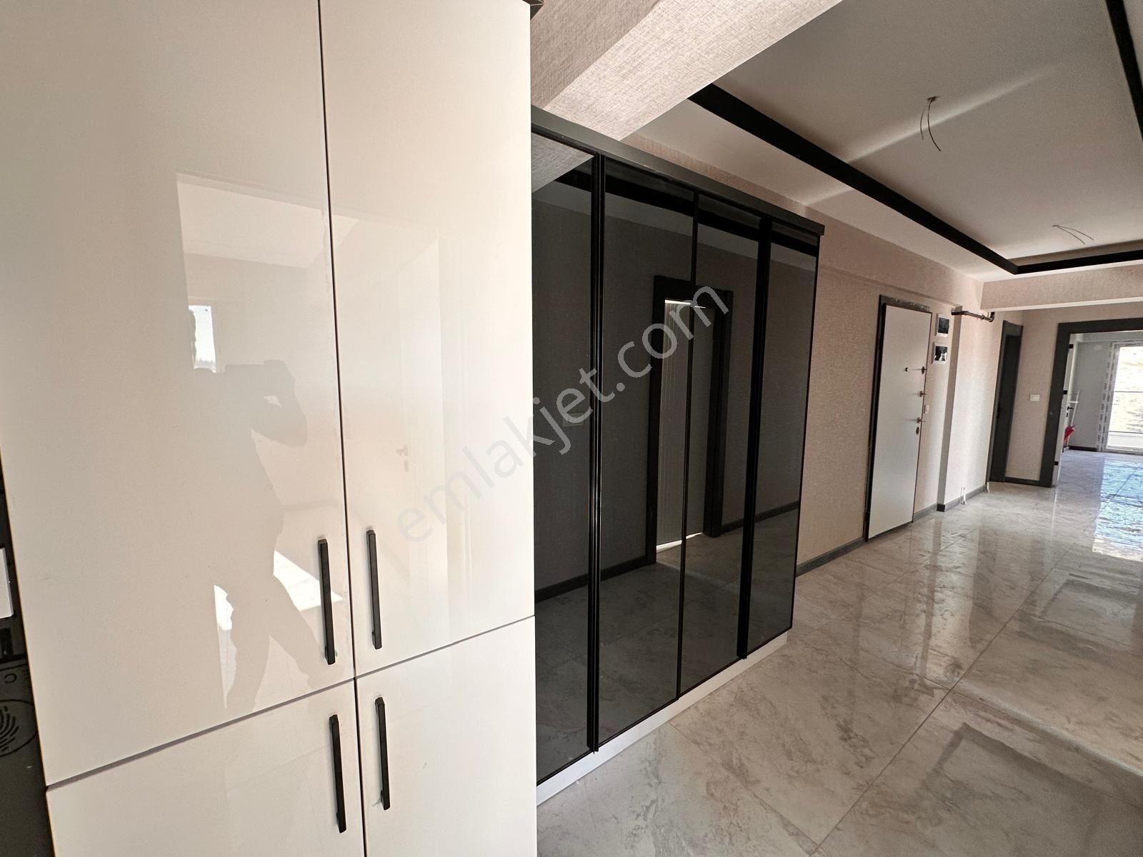 Karakaya'da Cadde Üzerinde Sıfır Binada 3+1 Daire! - Görsel 17