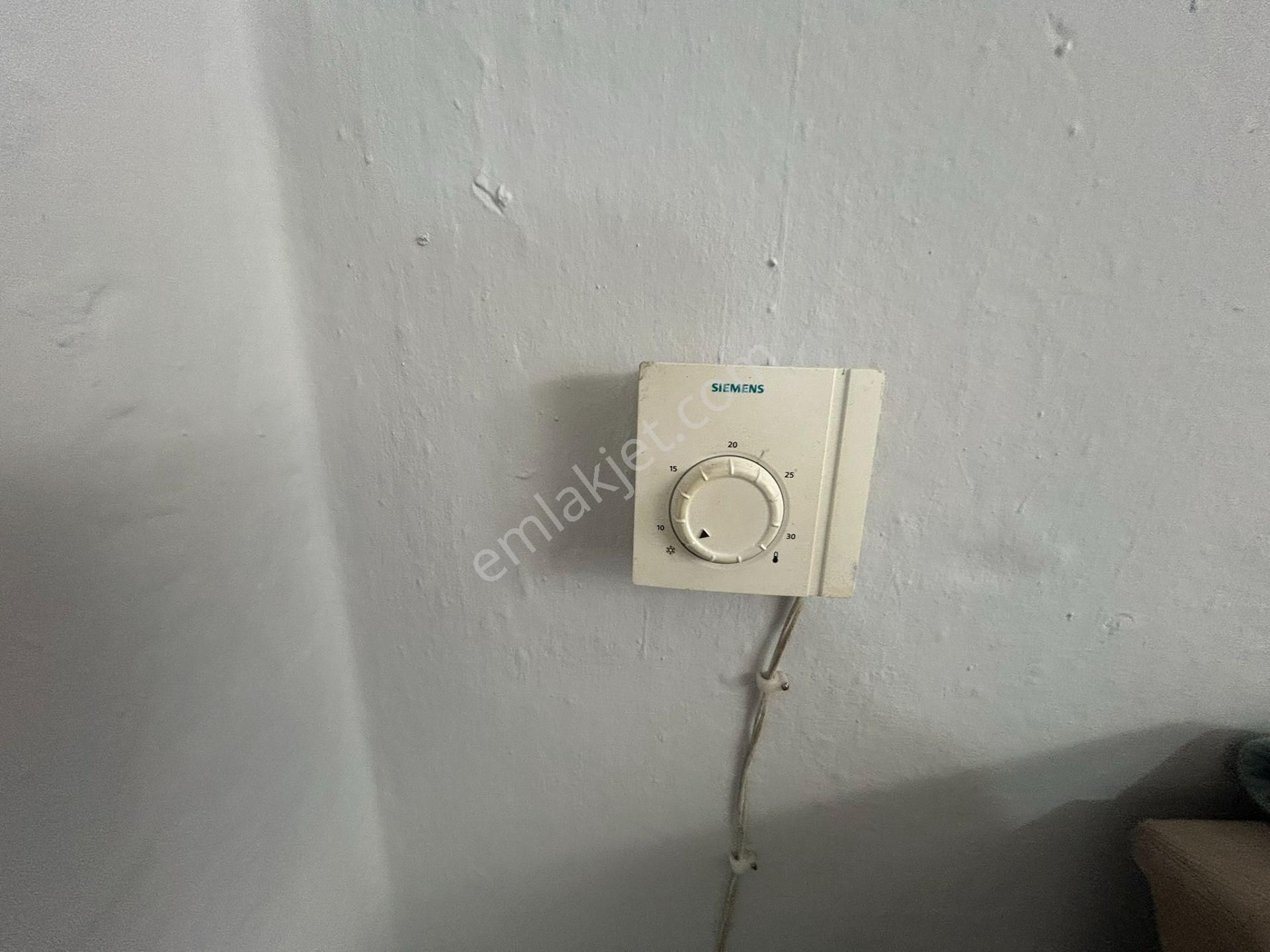 Cihan Emlak - Kiralık - Ayrı Mutfaklı Kapalı Pazar Ve Hürriyet Parkı Yakını 1+1 Daire - Görsel 15