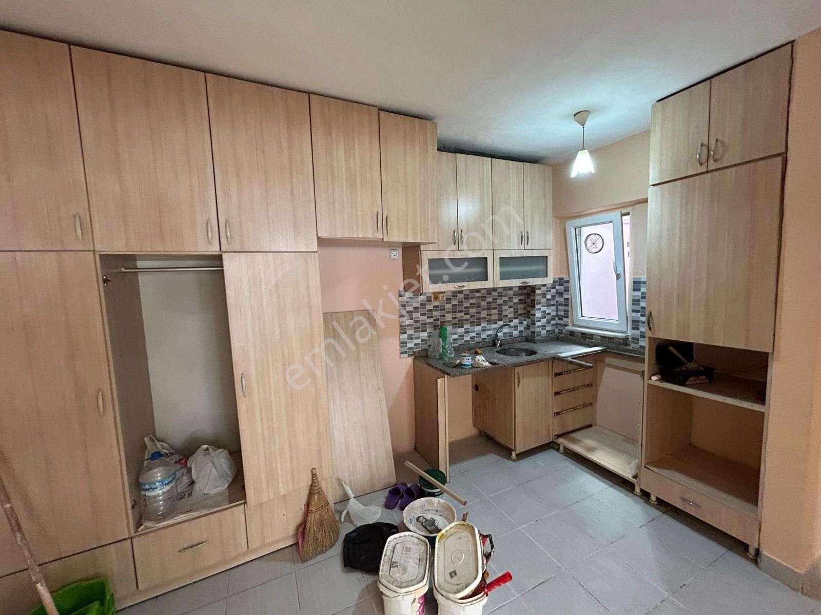 Cihan Emlak - Kiralık - Ayrı Mutfaklı Kapalı Pazar Ve Hürriyet Parkı Yakını 1+1 Daire - Görsel 5