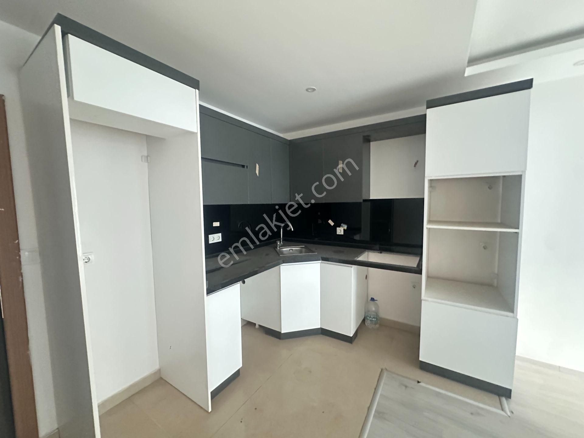 Kargıcak'ta Site İçerisinde Deniz Manzaralı 1+1 Eşyasız Daire - Görsel 31