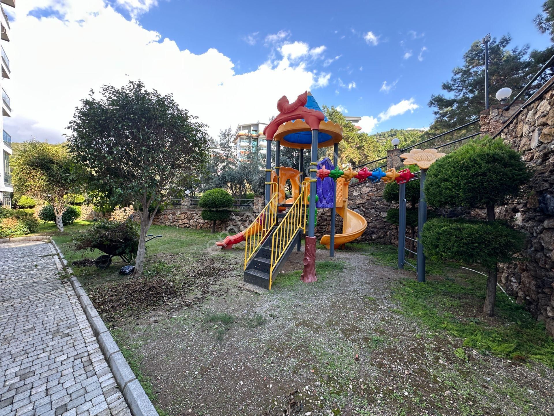 Kargıcak'ta Site İçerisinde Deniz Manzaralı 1+1 Eşyasız Daire - Görsel 7