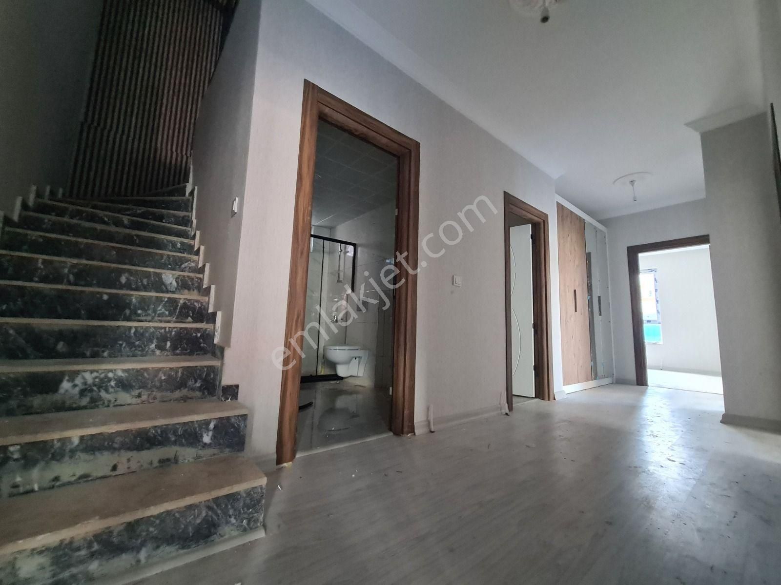 Vadi Yakını Cadde Üzeri 2-banyo / Giyinme Odalı Sıfır 5+1 Dublex - Görsel 18