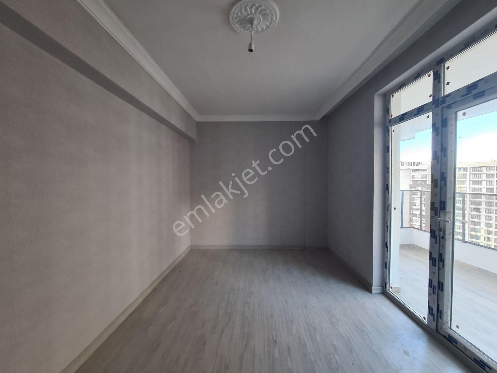 Vadi Yakını Cadde Üzeri 2-banyo / Giyinme Odalı Sıfır 5+1 Dublex - Görsel 12