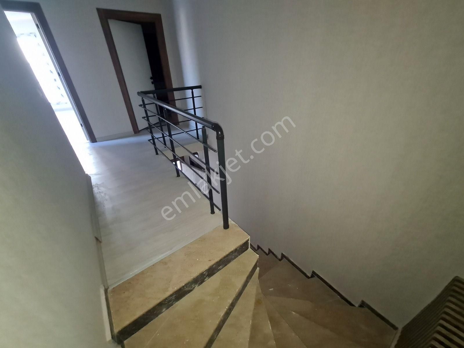 Vadi Yakını Cadde Üzeri 2-banyo / Giyinme Odalı Sıfır 5+1 Dublex - Görsel 29