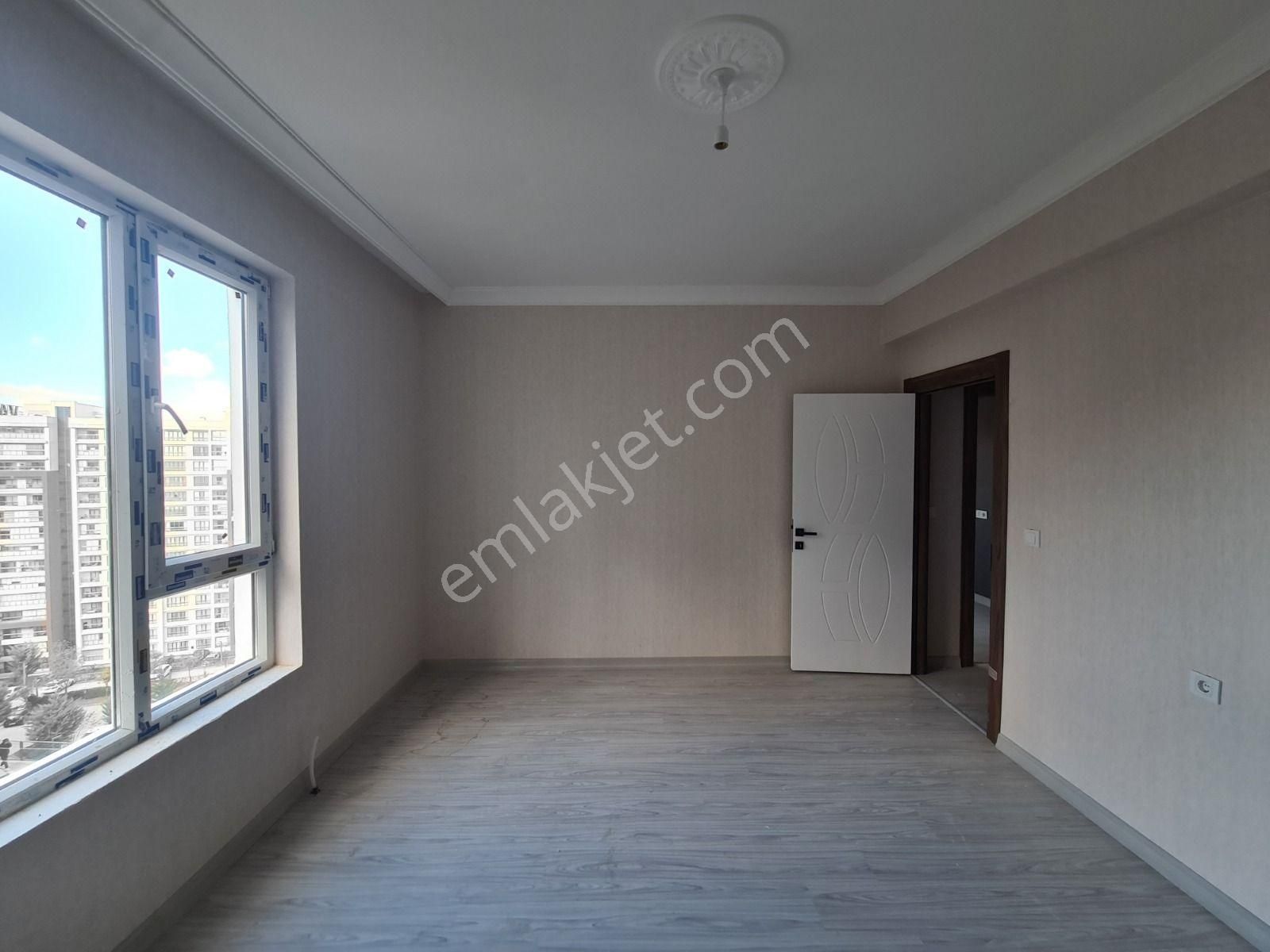 Vadi Yakını Cadde Üzeri 2-banyo / Giyinme Odalı Sıfır 5+1 Dublex - Görsel 24