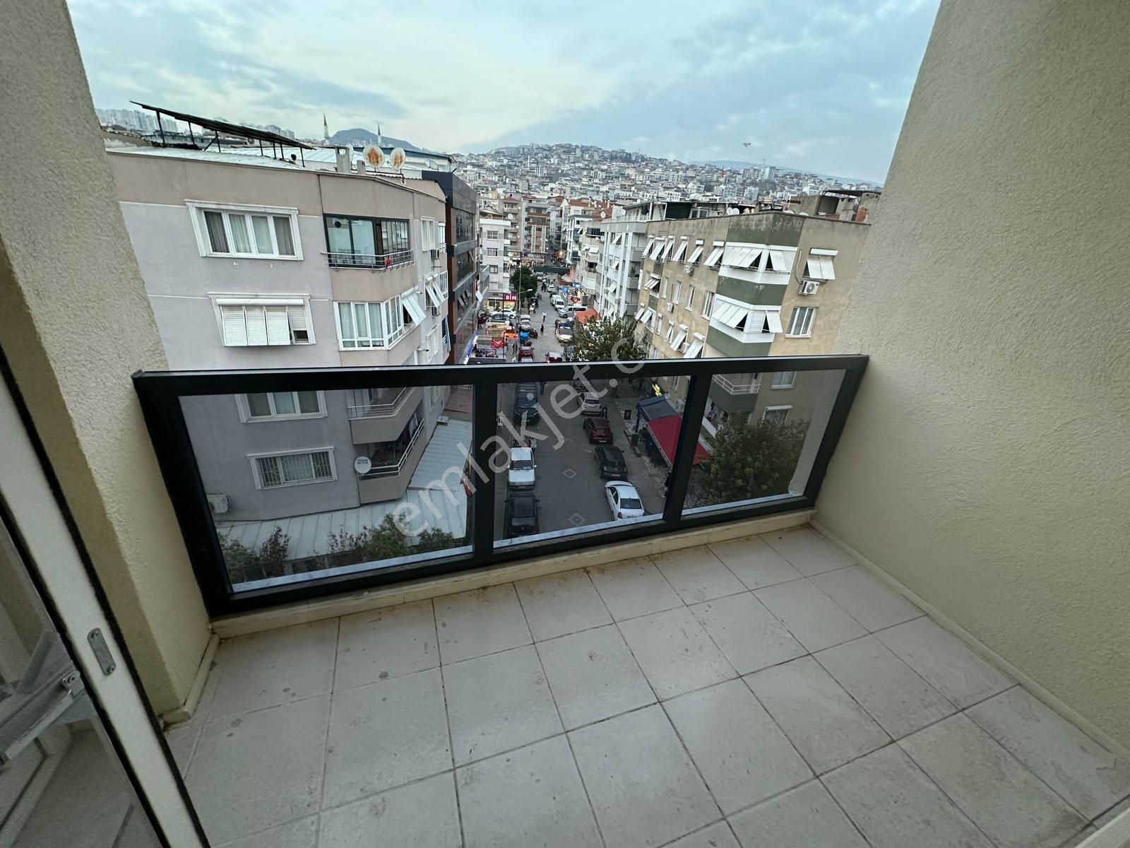 Güneş'ten Bayraklı İzban 5dk 3+1 140m 5.kat K.çatı Balkon - Görsel 14