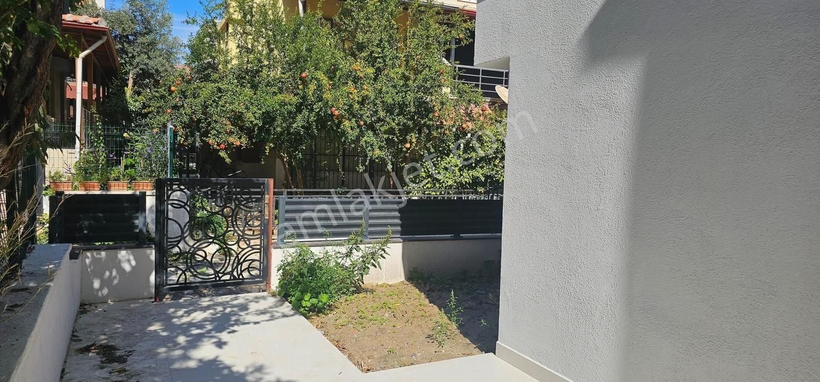 Kuşadası Yavansu Mevkiinde 4+1 200m2 Sahile 100mt 250m2 Arsa İçinde - Görsel 9