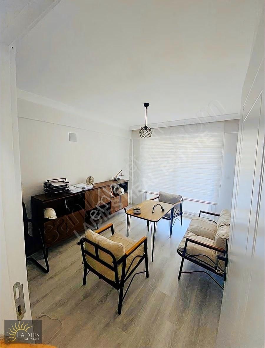 Dalaman Çarşı Merkezde Satılık 1+1 Daire - Görsel 3