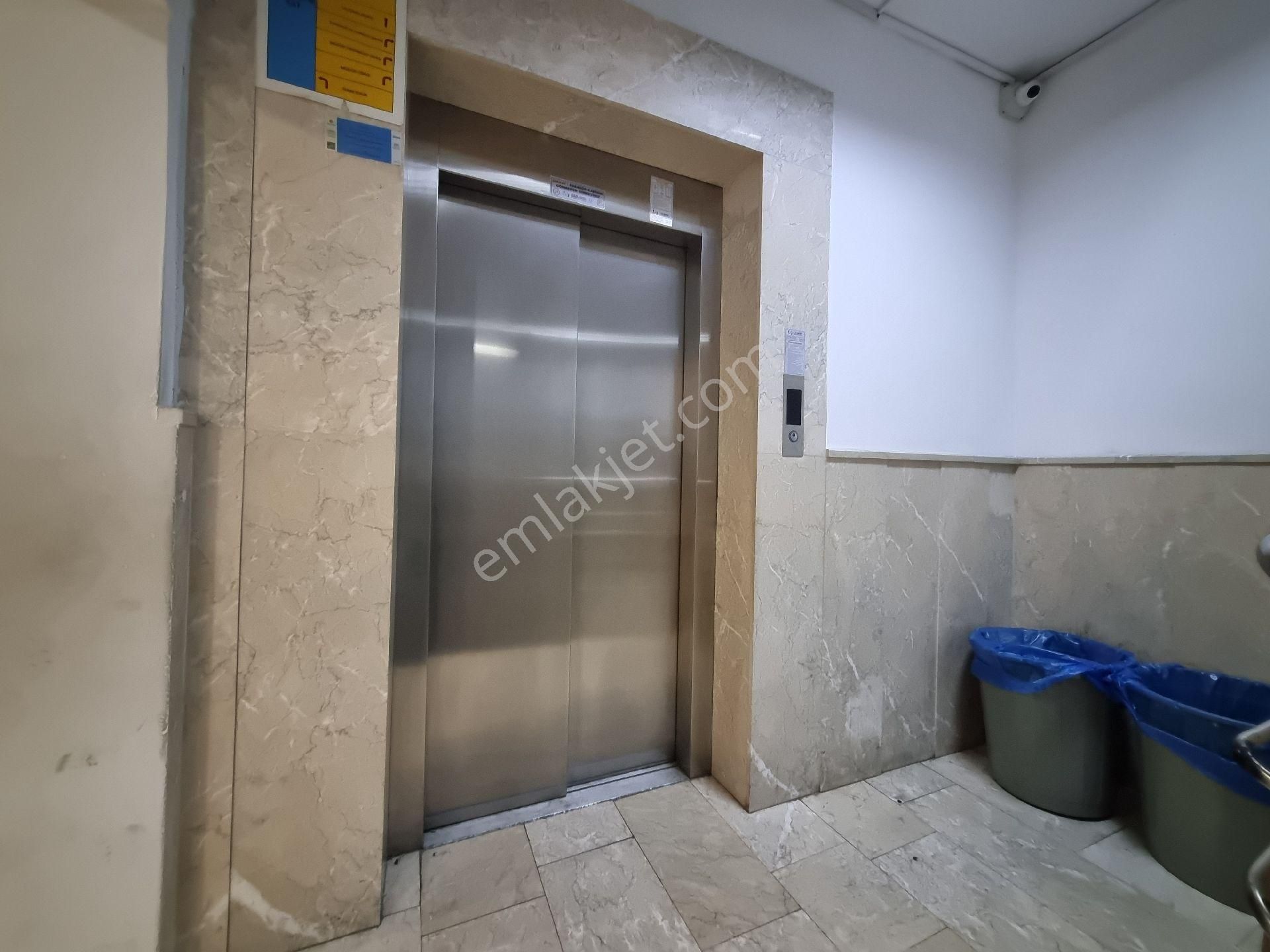 Bağbaşı'dan Ovacık'ta -komple Kiralık Bina- Cadde Üzeri Tam Göbekte Köşebaşı Mükemmel Konum - Görsel 25