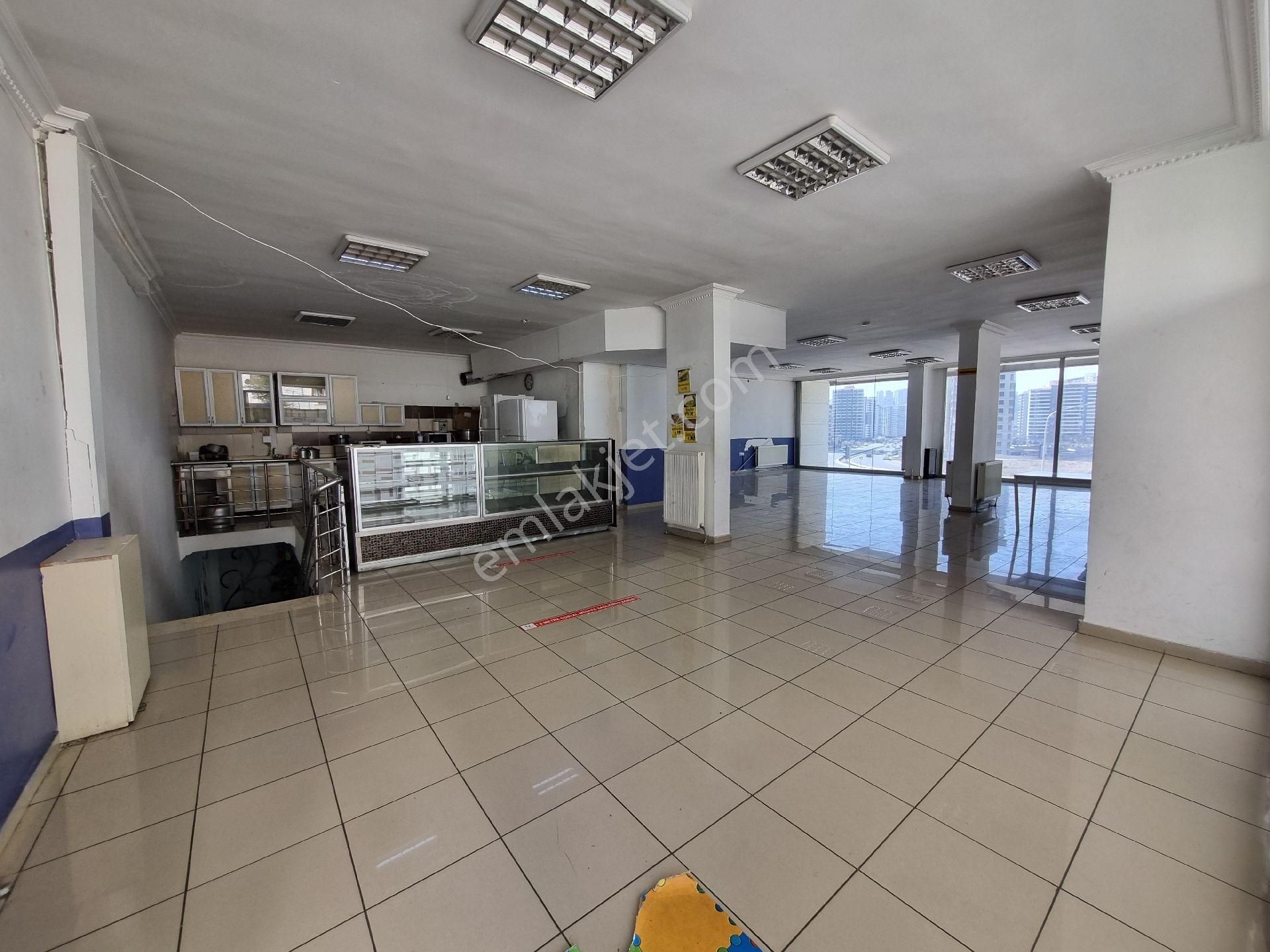 Bağbaşı'dan Ovacık'ta -komple Kiralık Bina- Cadde Üzeri Tam Göbekte Köşebaşı Mükemmel Konum - Görsel 14