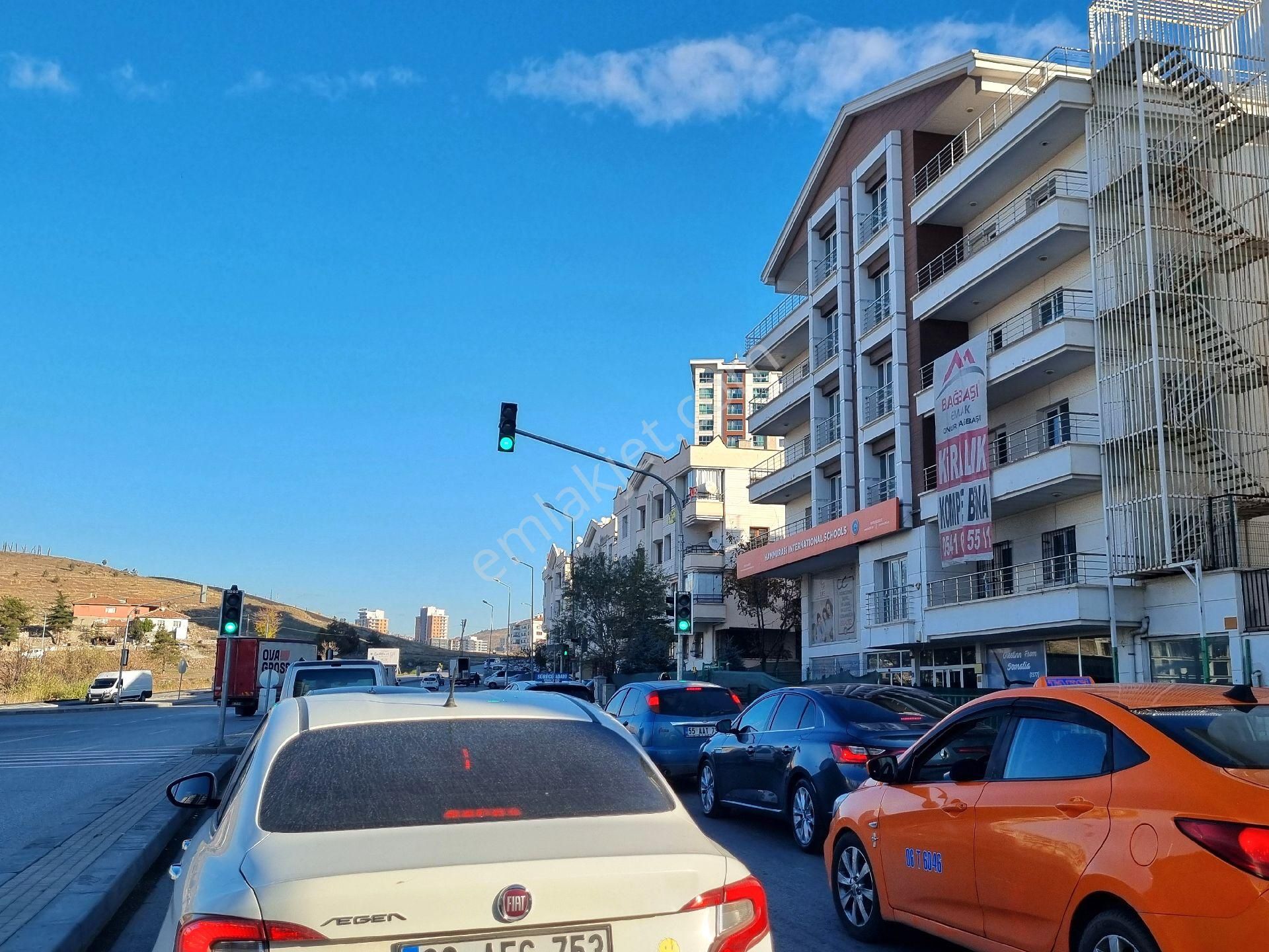 Bağbaşı'dan Ovacık'ta -komple Kiralık Bina- Cadde Üzeri Tam Göbekte Köşebaşı Mükemmel Konum - Görsel 5