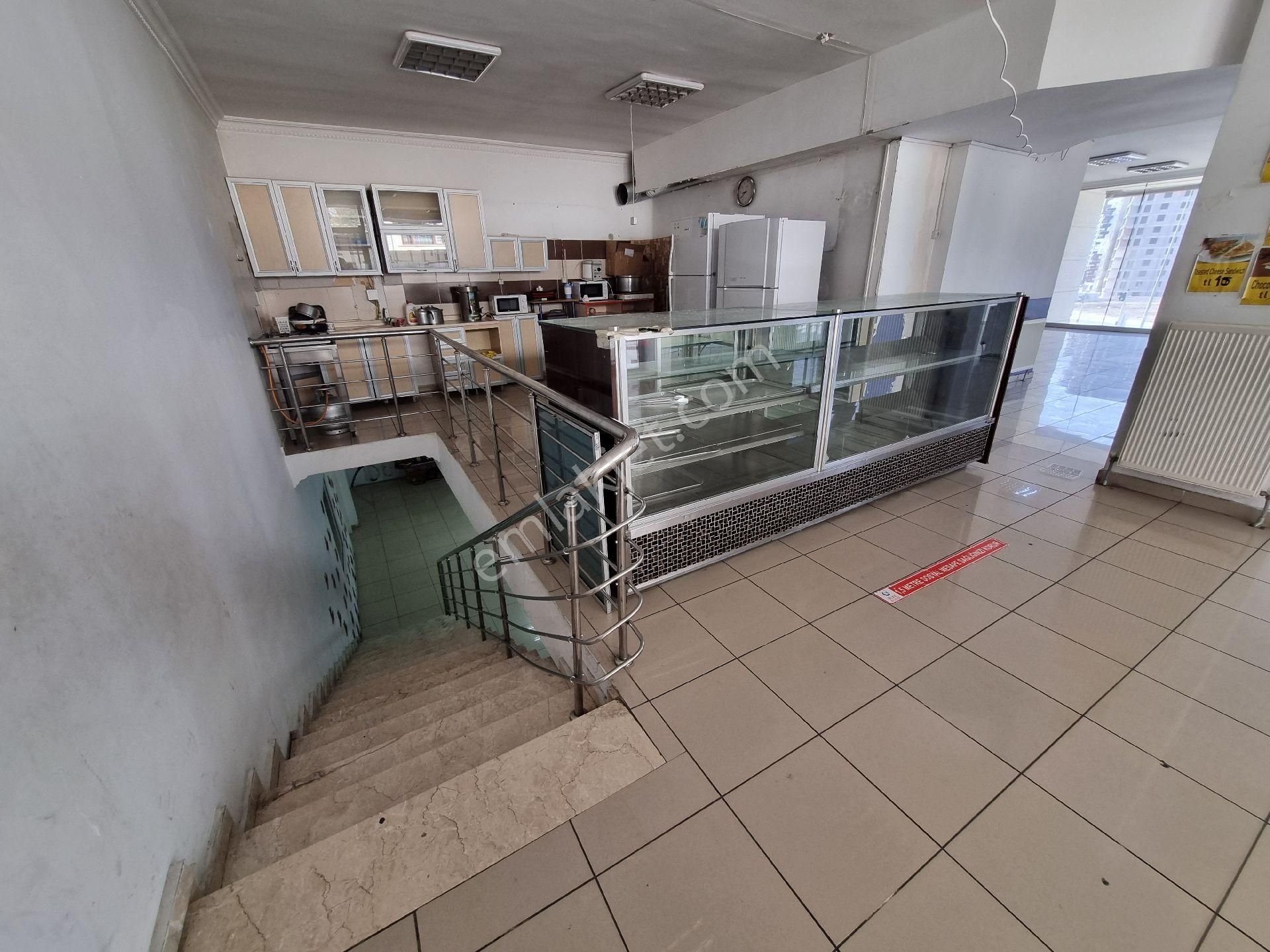 Bağbaşı'dan Ovacık'ta -komple Kiralık Bina- Cadde Üzeri Tam Göbekte Köşebaşı Mükemmel Konum - Görsel 17