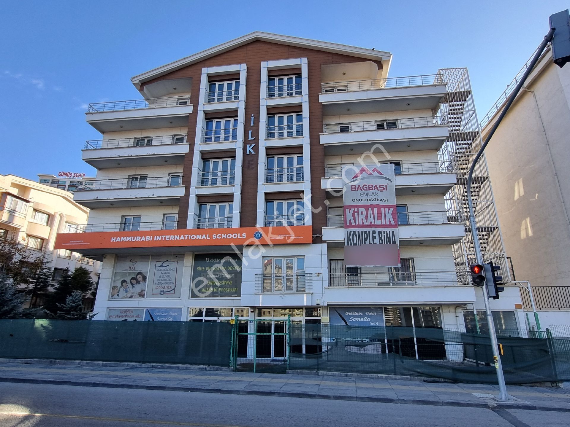 Bağbaşı'dan Ovacık'ta -komple Kiralık Bina- Cadde Üzeri Tam Göbekte Köşebaşı Mükemmel Konum