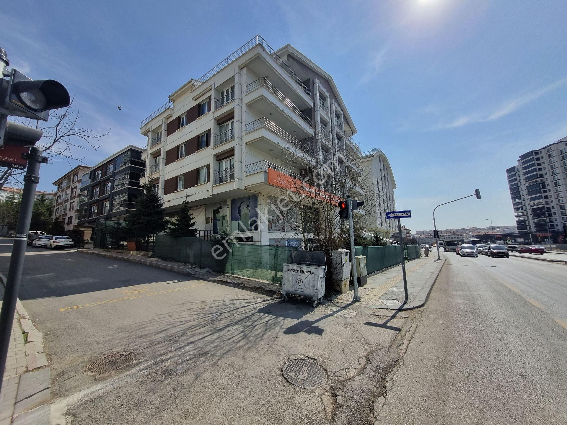 Bağbaşı'dan Ovacık'ta -komple Kiralık Bina- Cadde Üzeri Tam Göbekte Köşebaşı Mükemmel Konum - Görsel 8