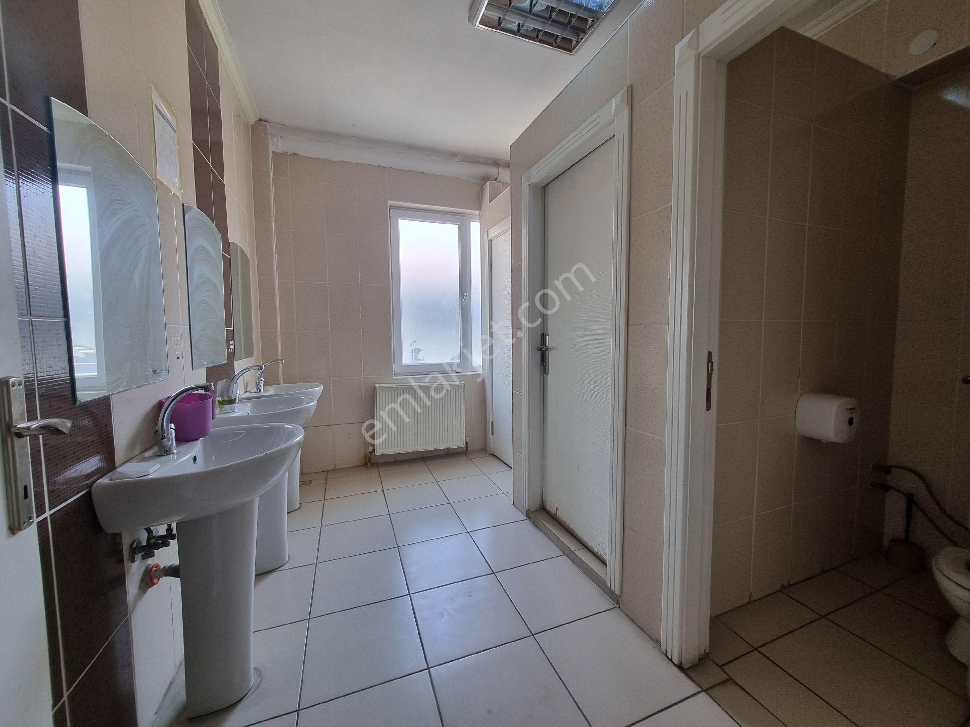 Bağbaşı'dan Ovacık'ta -komple Kiralık Bina- Cadde Üzeri Tam Göbekte Köşebaşı Mükemmel Konum - Görsel 33